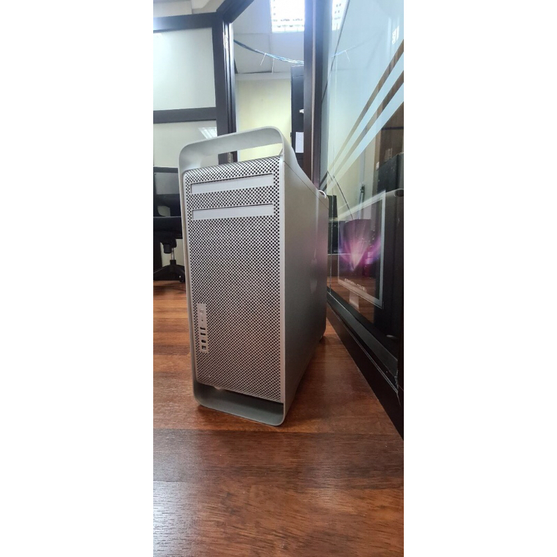 PC Apple A1186 Mac Pro (Intel Xeon dualcore) second mulus