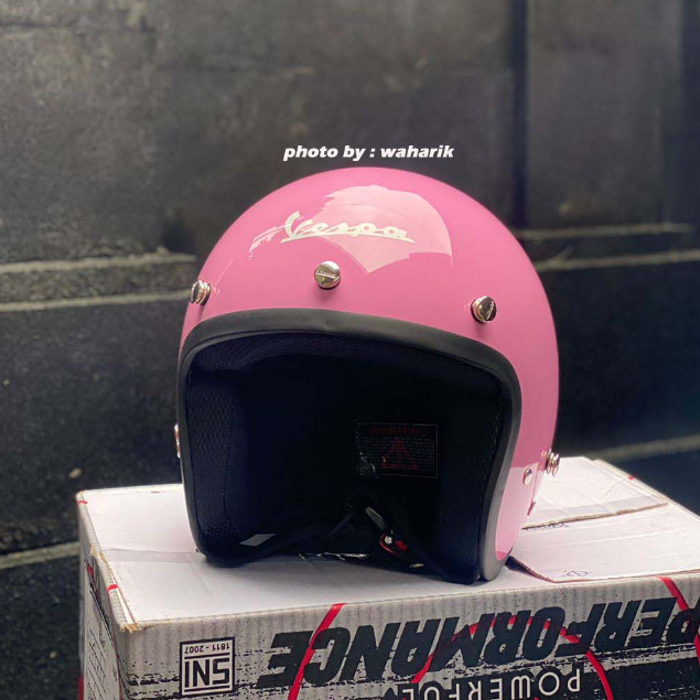 helm vespa retro classic pink