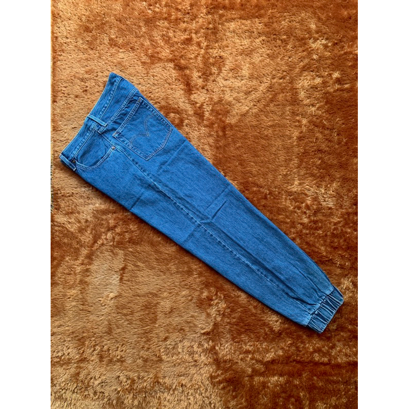 DENIM JOGGERPANT LEVIS 501 SECOND