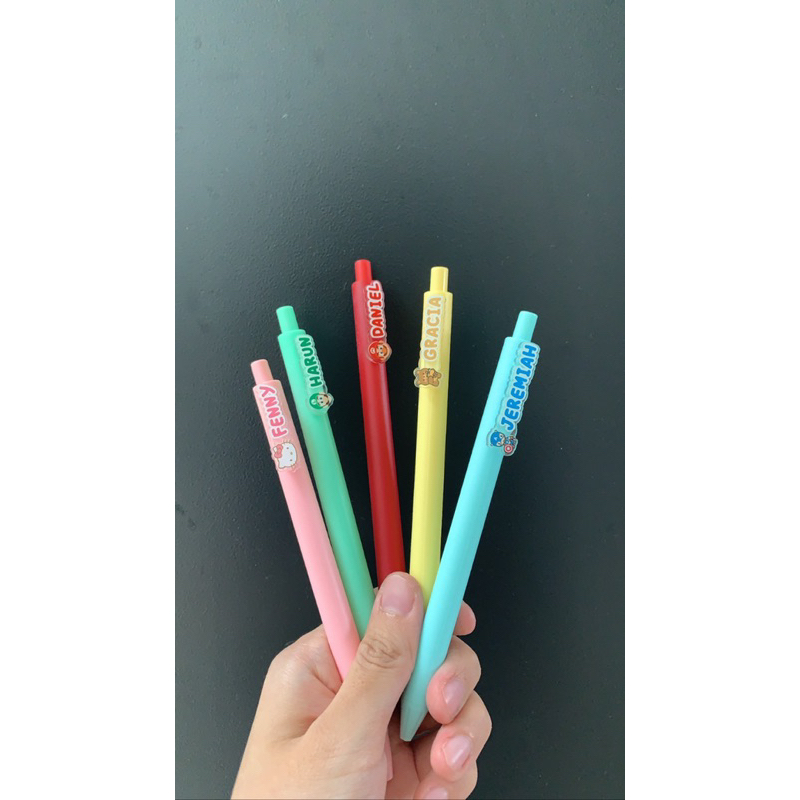 

Bolpoin custom nama / bolpoin karakter / Bolpoin akrilik / Pen karakter / Pen custom nama