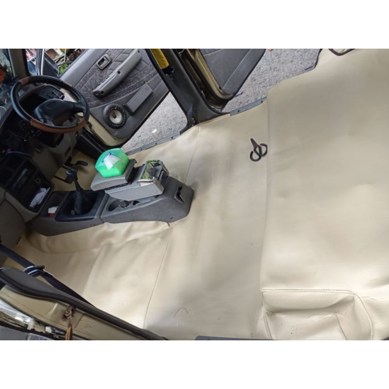 Karpet Dasar Mobil Kijang Lgx,LX,phenter kotak,phenter kapsul,kijang kapsul short dll bahan vegas