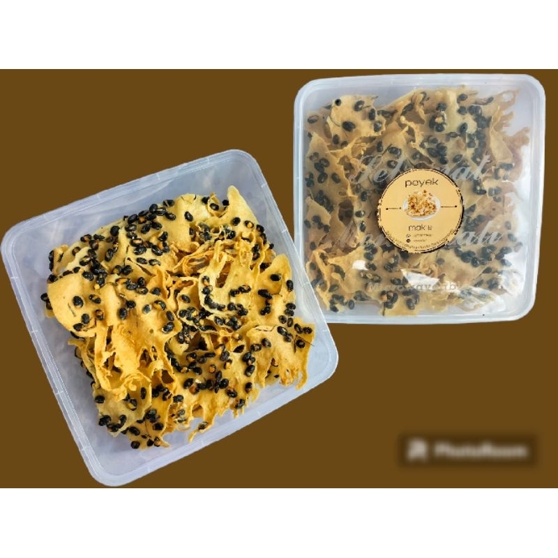 

peyek kacang kedelai.