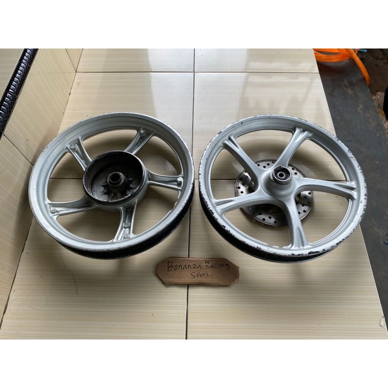 Velg velek depan belakang yamaha mio m3 original