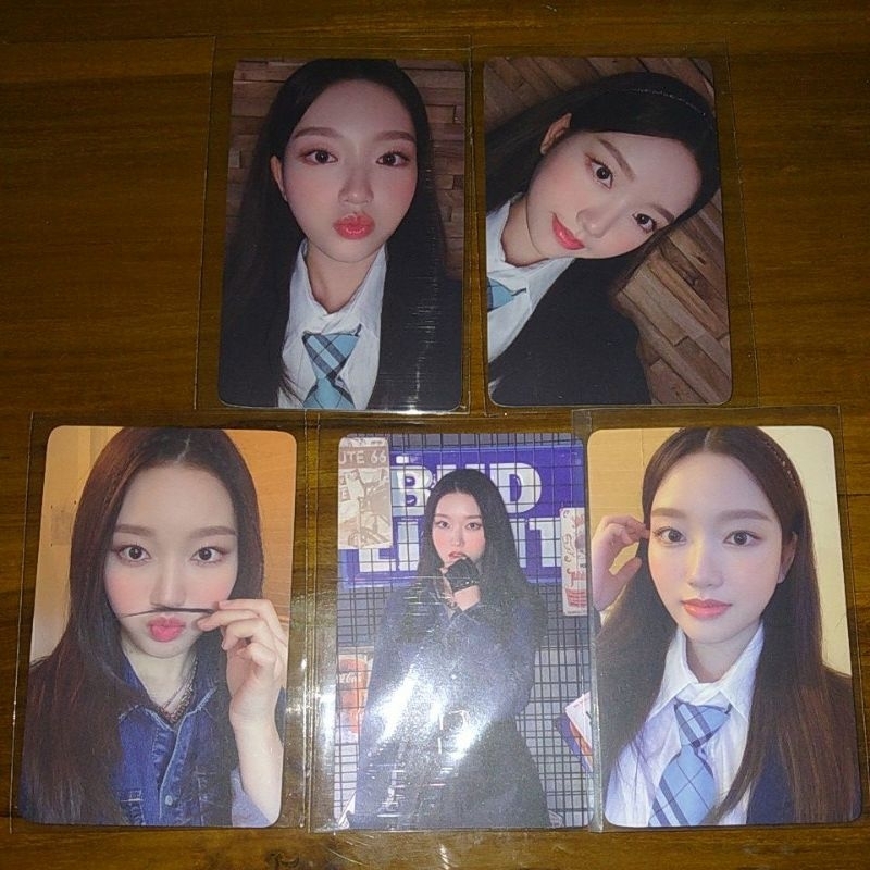 Season Greetings 2022 Gowon Loona