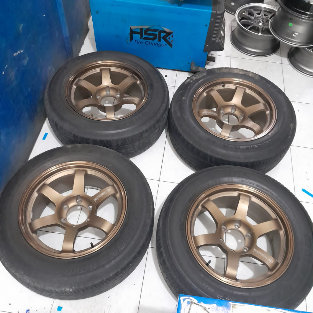 Velg Mobil Bekas TE37 Ring 18 Lebar 9 Et0 Buat Pajero Fortuner Hilux Ranger