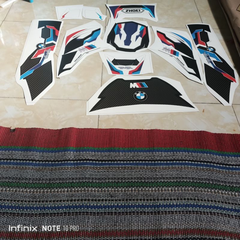 water decal helm motif mesin