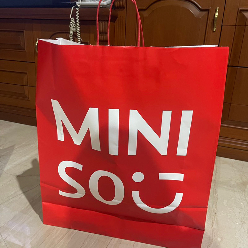 

[READY LANGSUNG KIRIM] PAPERBAG MINISO RED