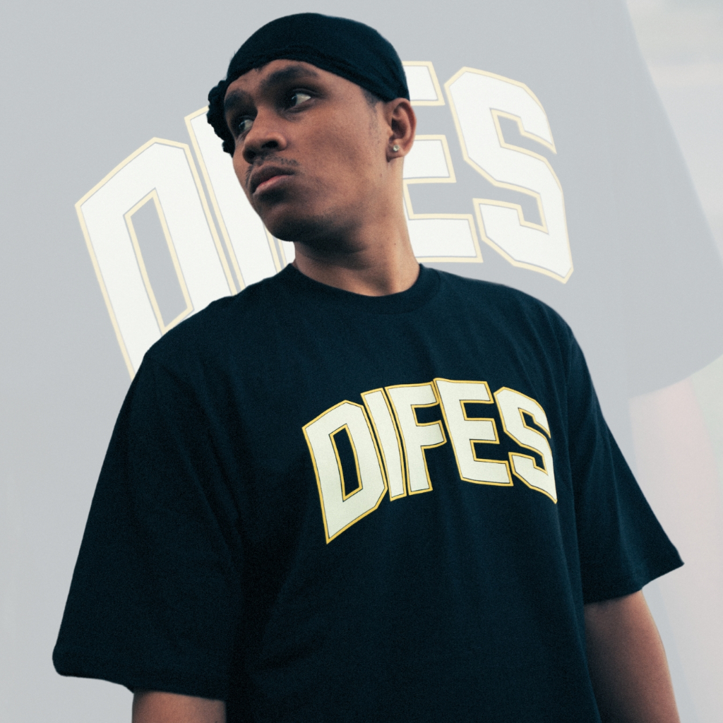 kaos pria distro baju kaos premium pria original brand DIFES