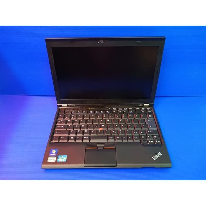 laptop bekas || Lenovo thinkpad x220.. core i7 gen 2. cam/4gb/320gb/12"