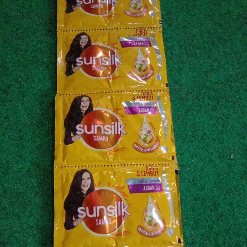 Shampo Sunsilk renceng (24 sachet)