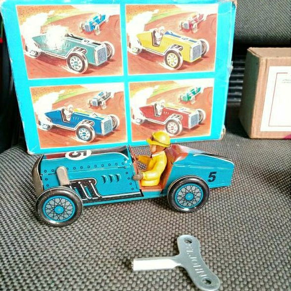 Tintoys Mobil Racer