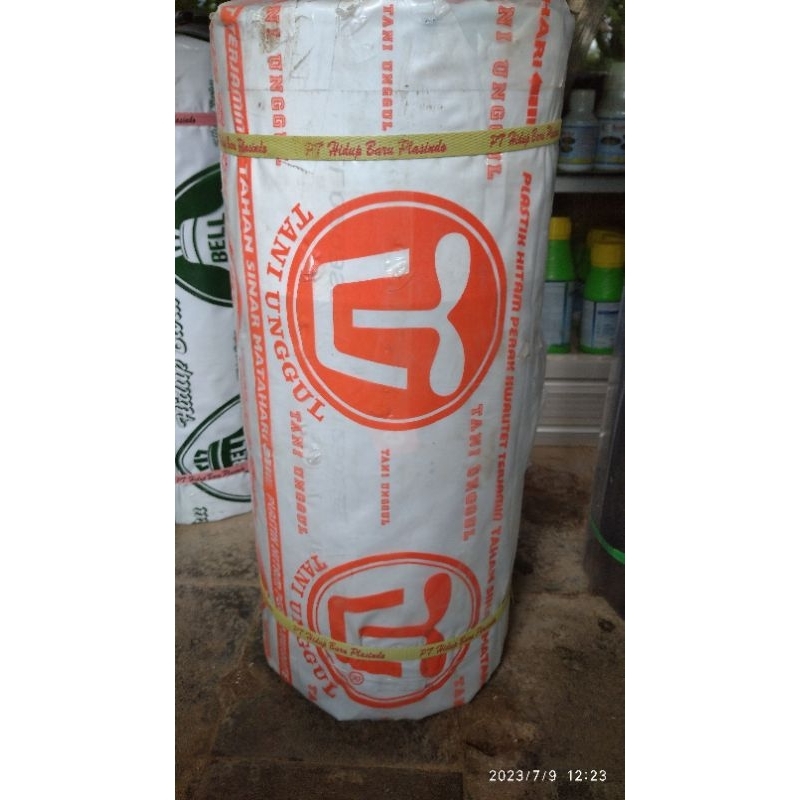 PLASTIK MULSA BELL HITAM PERAK 1 METER 18 KG