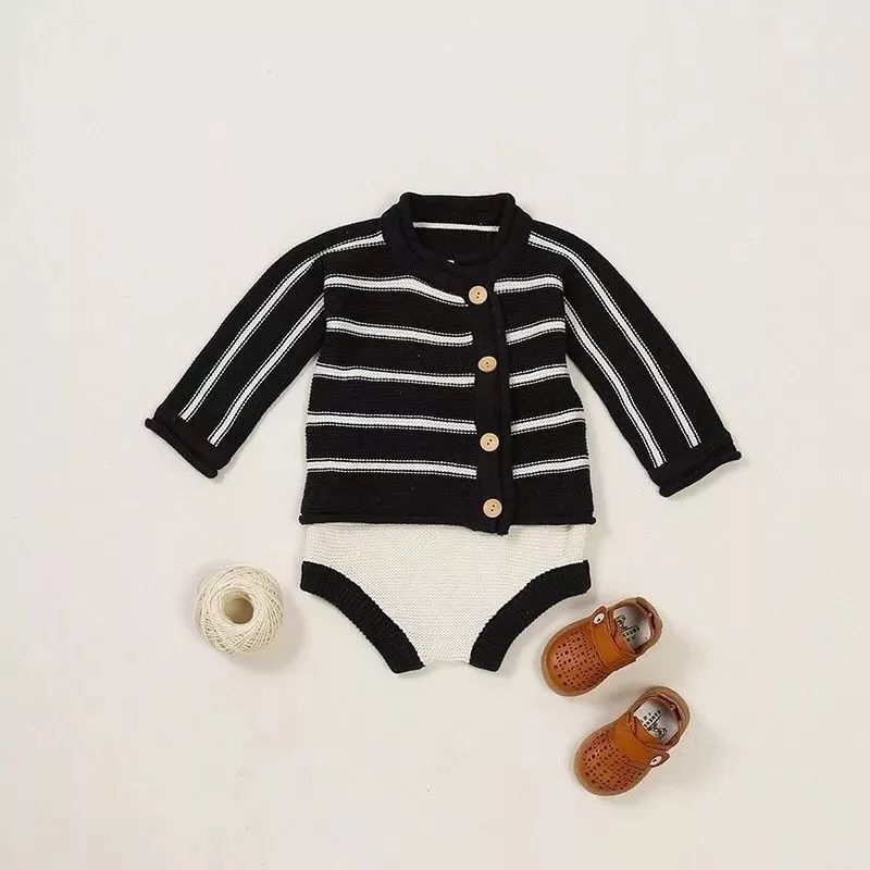 Relz | Daeun Black Knit + Pants Baby Cardy baby dan Celana strip Rajut