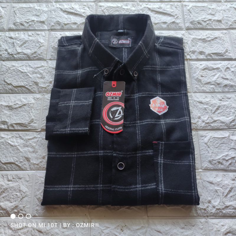 Kemeja Flanel Lengan Panjang Pria - Wanita - Ozmir