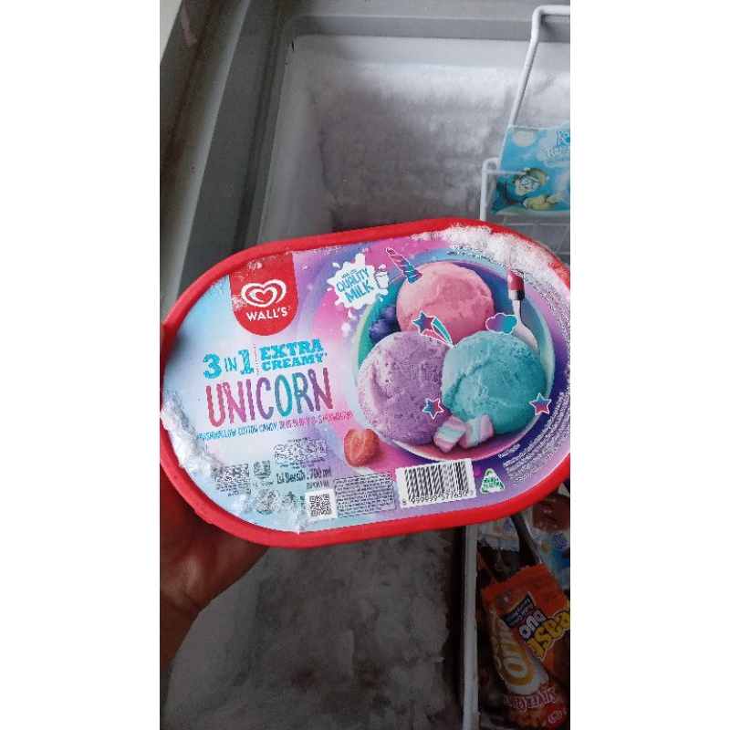 

Wall's Extra Creamy 3in1 Unicorn 700ml