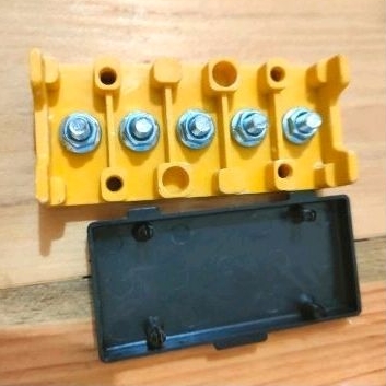 Terminal Baterai motor listrik