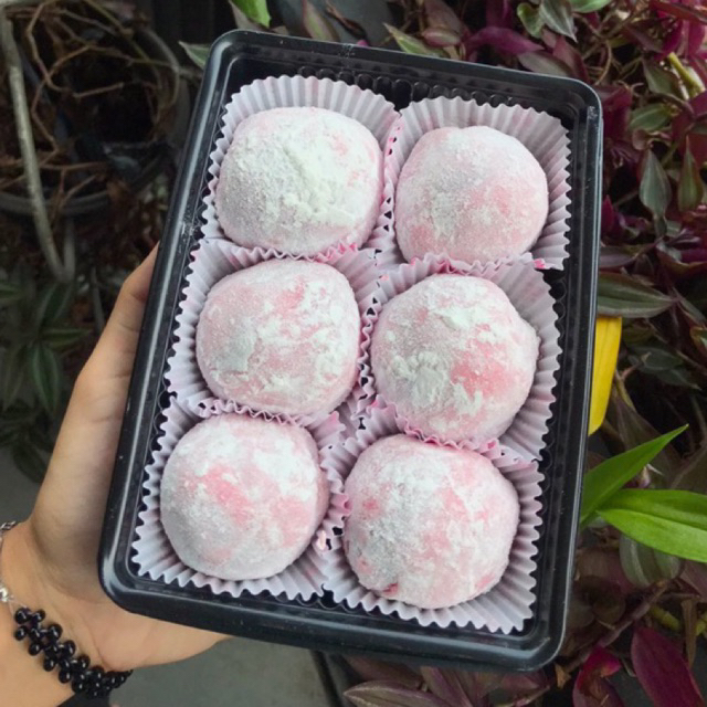 MOCHI DAIFUKU MOCHI STROBERI MOCHI COKLAT