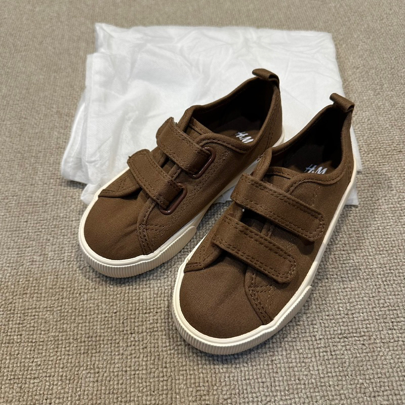 Sneakers Hnm size 27 - NEW