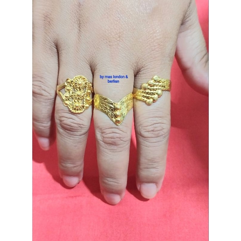 cincin varian emas 24K Kadar 99,99%.