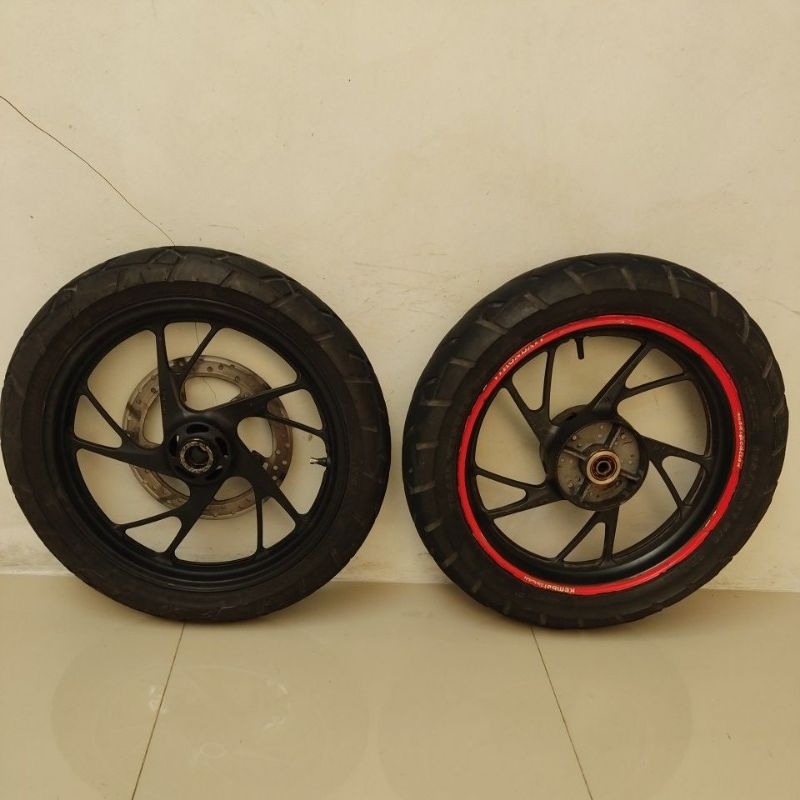 Velg ori CBR set ban PNP New Megapro, CB150R old