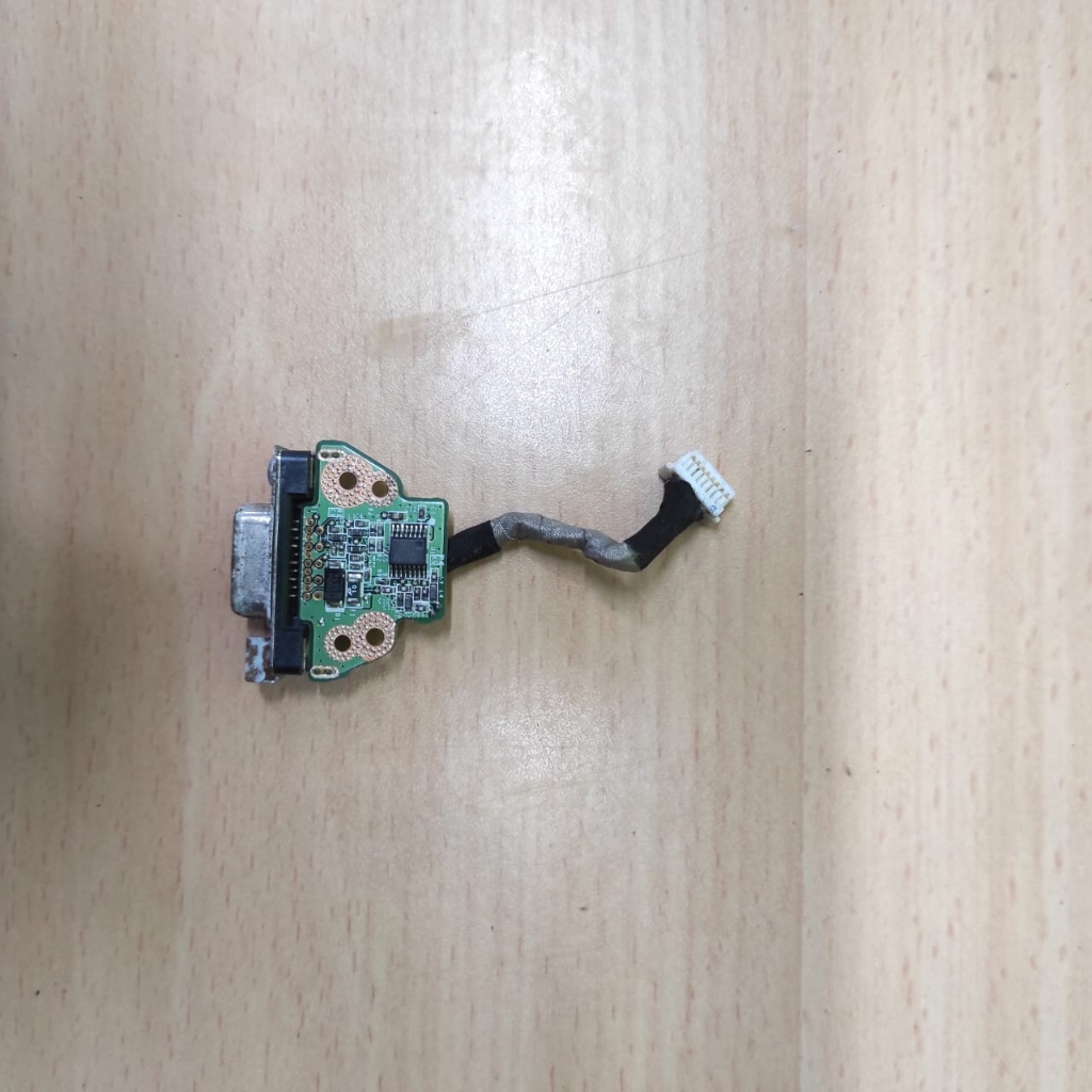 Port VGA Laptop Toshiba Satelite T135 T135D