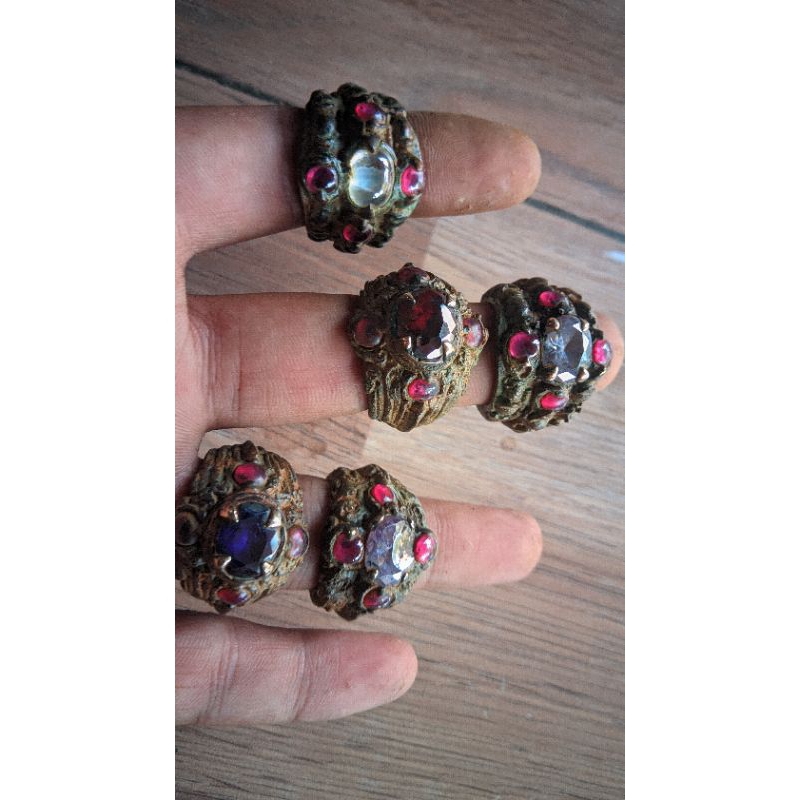 cincin Majapahit mata 5