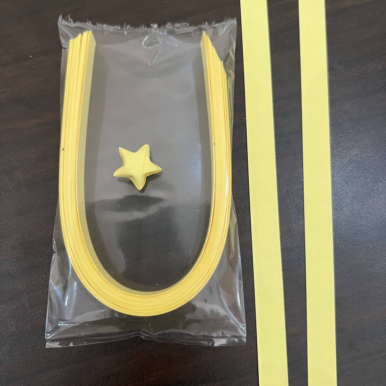 

Kertas Bintang Warna PASTEL YELLOW KUNING MUDA Origami Bentuk Star Konstelasi Sky Paper Art Astronomi Seni Rupa Lipat Melipat Kerajinan Tangan Prakarya Kesenian Artistic Craft Crafting Stuff DIY Dekorasi Hiasan Lucu Sekolah Blimbing Indah Sablon Malang