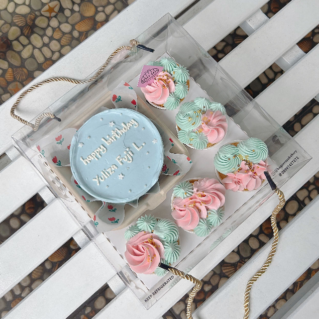A box of Bento Cake & Cupcakes Bogor