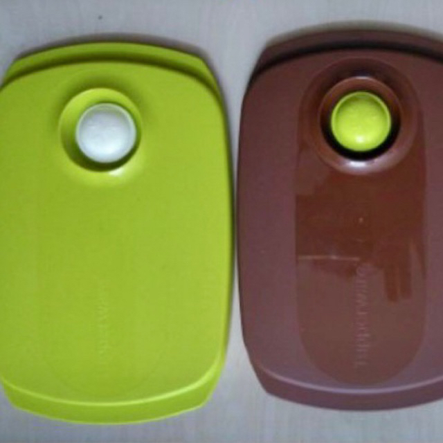 SULICONE BARU. TUTUP BYO dengan silicon baru tupperware second ready hijau dan coklat