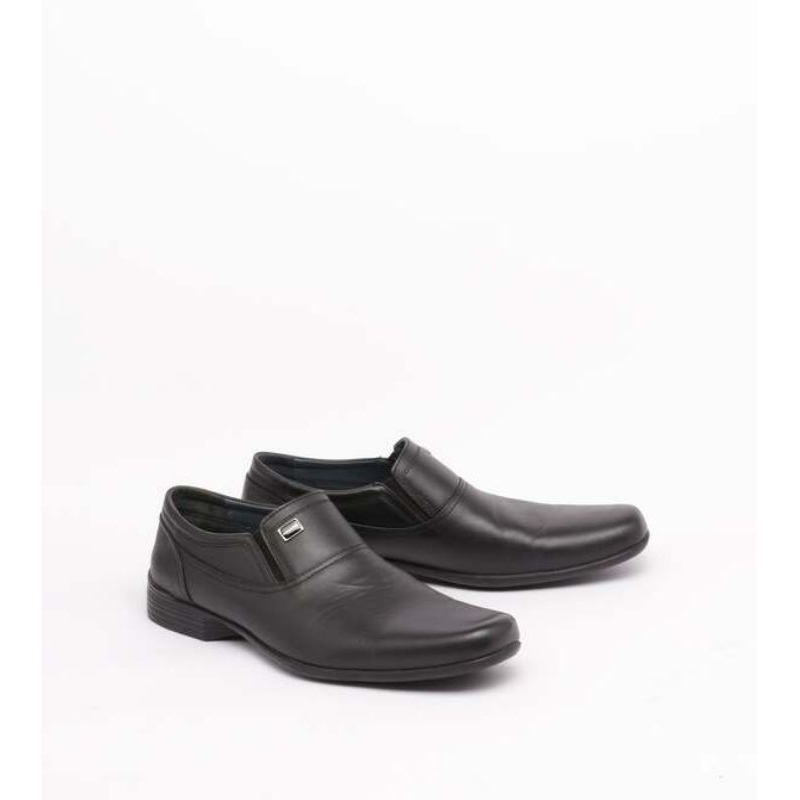 BUCCHERI Pantofel Pria Martino : M017-H