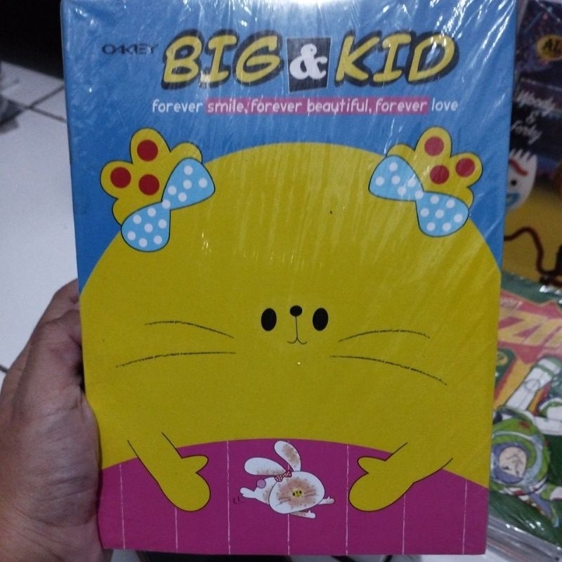 

BUKU TULIS BT OKEY 38 LEMBAR