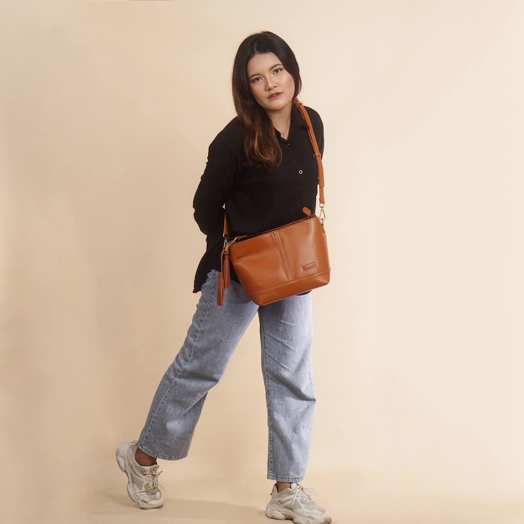 Lecari Viola Tas wanita Selempang Kulit Asli