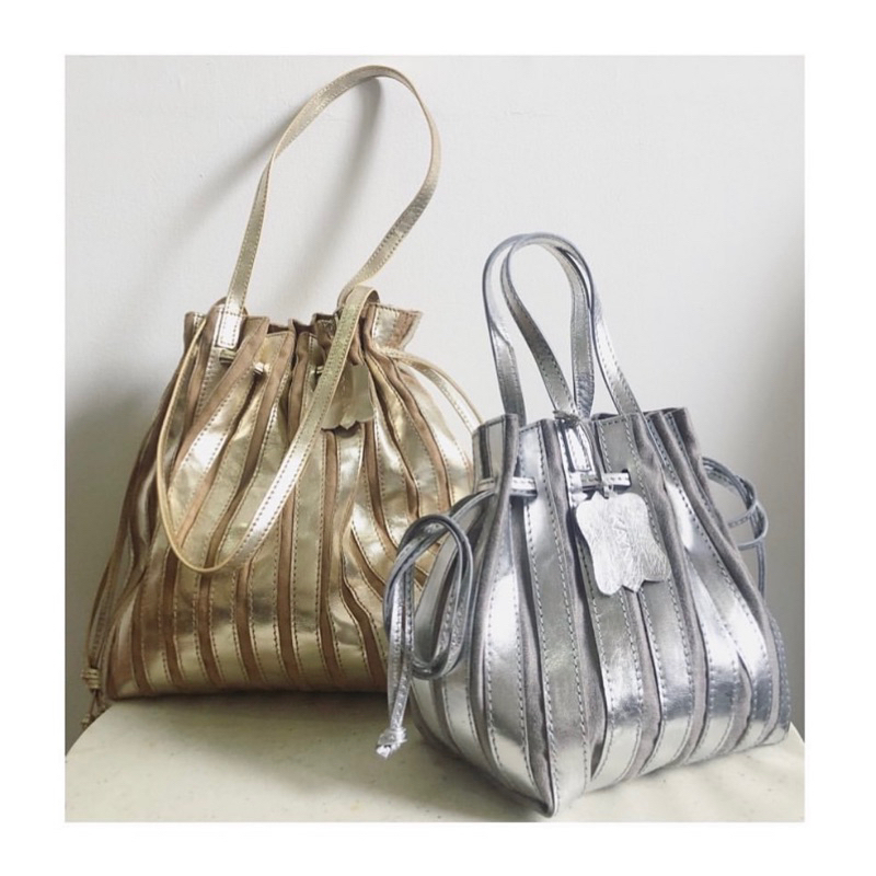 PRELOVED - Mini pleats sling bag Kaynn silver