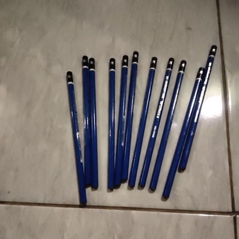 

pensil staedler 2b