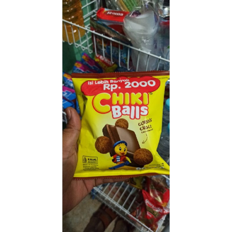 

Chiki Balls Curious Choco rasa Coklat 16gr