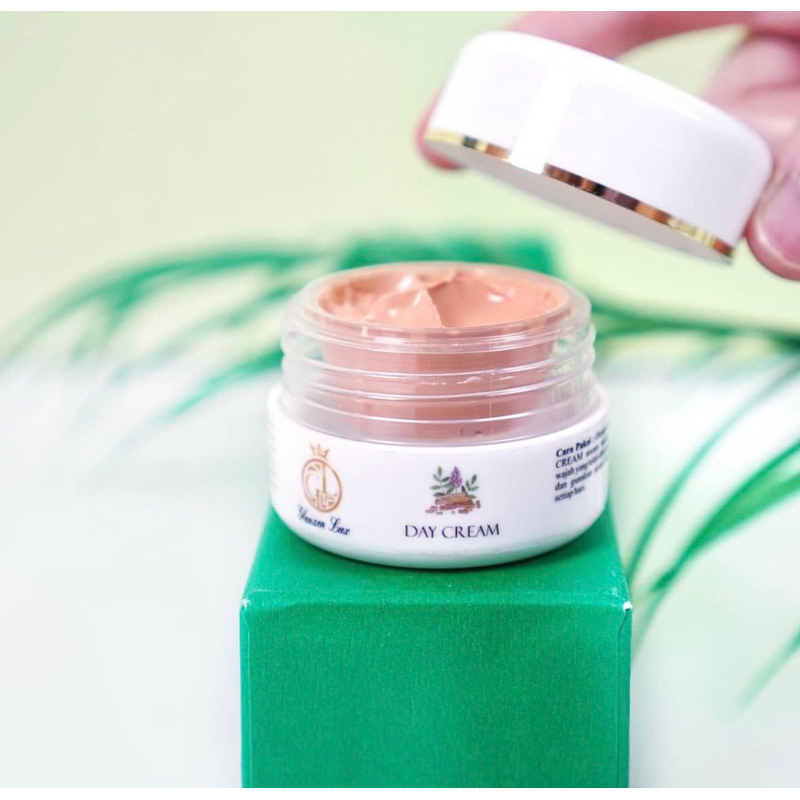 Glanzen Lux Day Krim Sun Protection 10gr Krim Pagi CC Cream Pelembab  Wajah  Moisturizer Sunscreen A
