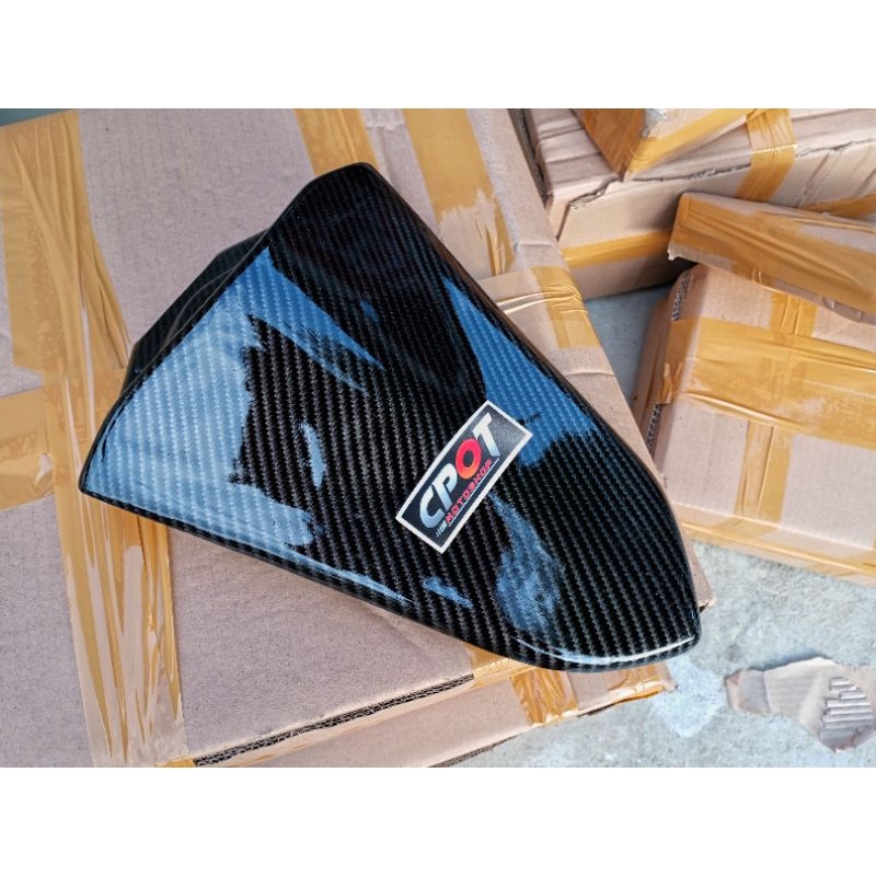 SINGLE SEAT R15 V2 CARBON