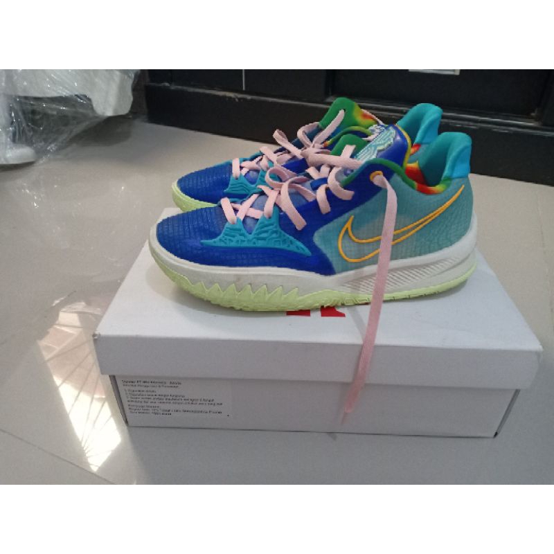 sepatu basket kyrie 4 low