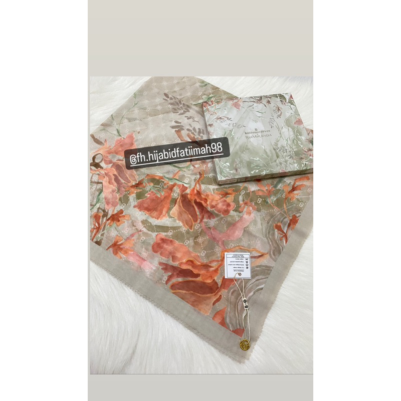 Buttonscarves xanadu abalone