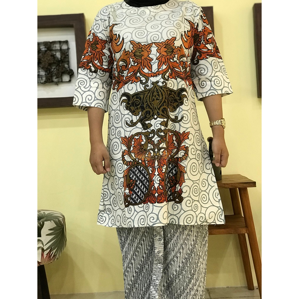 Tunik Batik Motif Banteng