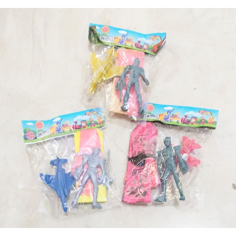 MAINAN PARASUT KARAKTER HERO / MAINAN TERJUN PAYUNG MINI