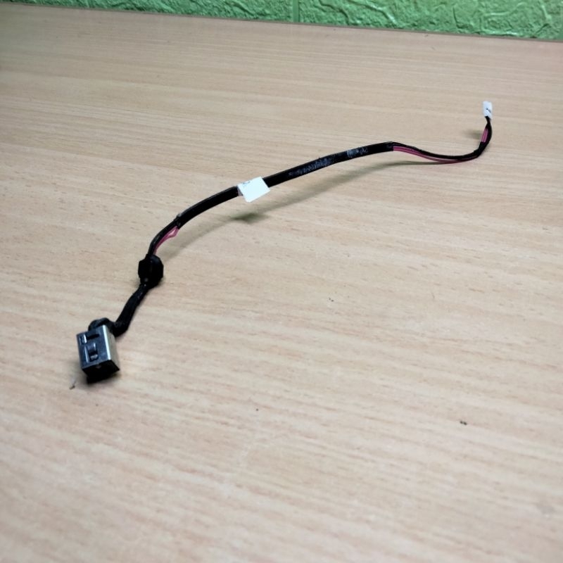 colokan Jack DC power Jack adaptor laptop Toshiba L40-A