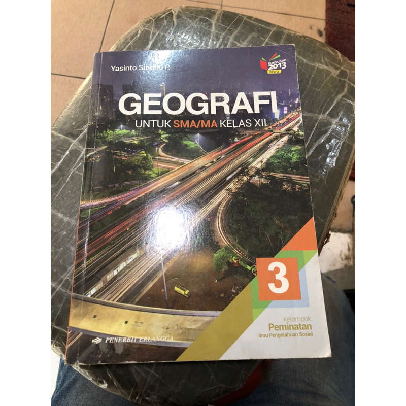 GEOGRAFI SMA KELAS 11, 12 Erlangga