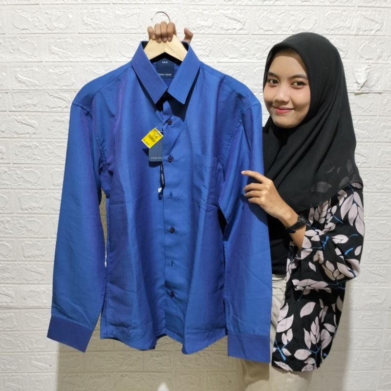 Kemeja Panjang Slimfit biru soft