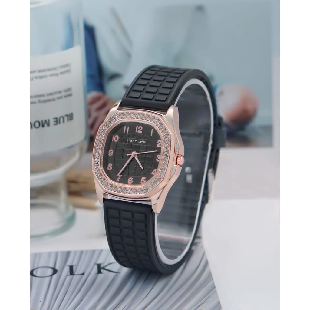 (AR) Jam Tangan Wanita Hush Puppies Strap Rubber Analog Fashion Gaya Retro Wanita Persegi HP-5597