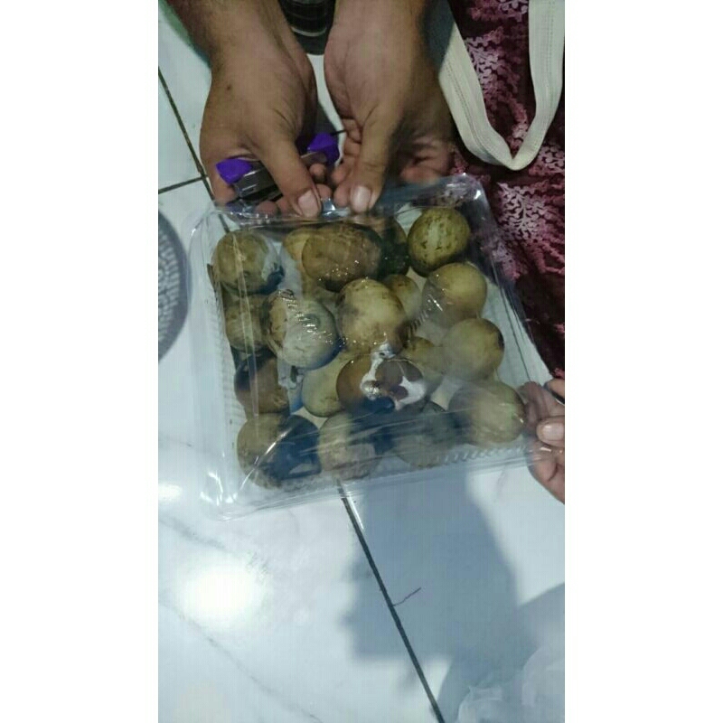 

Telur asin bakar asap legit harum dan gurih