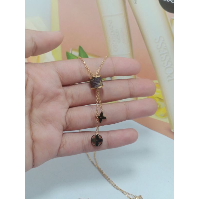 kalung titanium liontin tabung