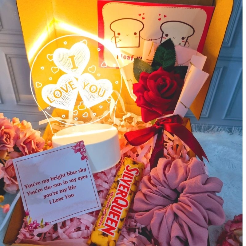 

Hampers Anniversary / Hadiah Cewek / Kado Pacar