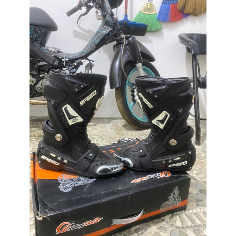 Sepatu road race Speed