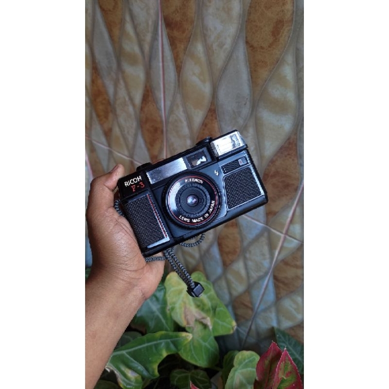 kamera analog Ricoh F3